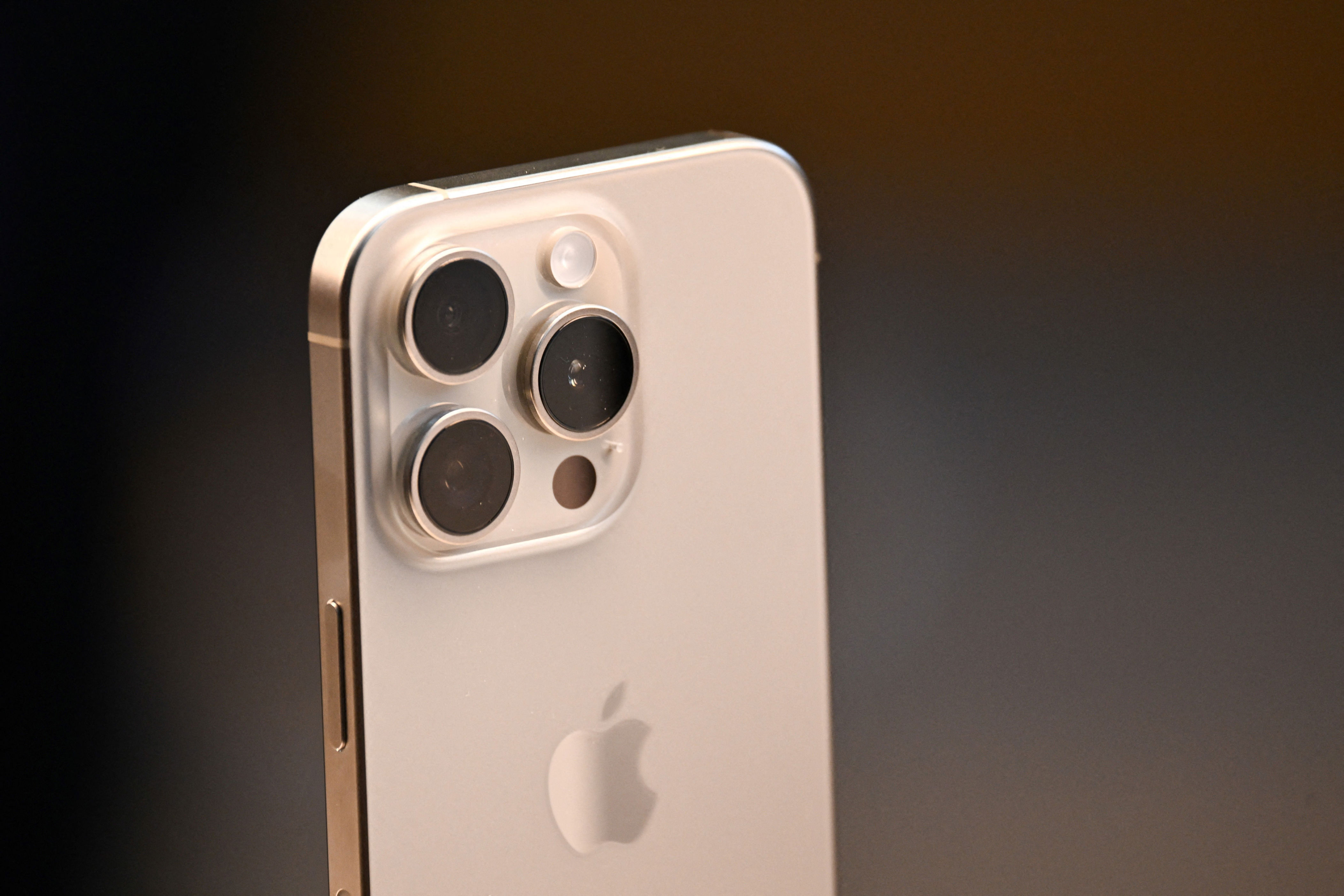 iphone 16 rumours, from new colours to major camera improvements