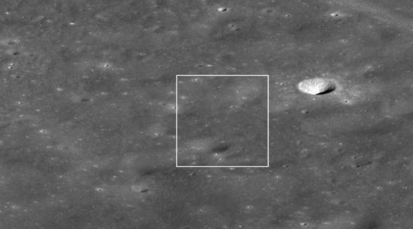 nasa capta misterioso objeto girando alrededor de la luna