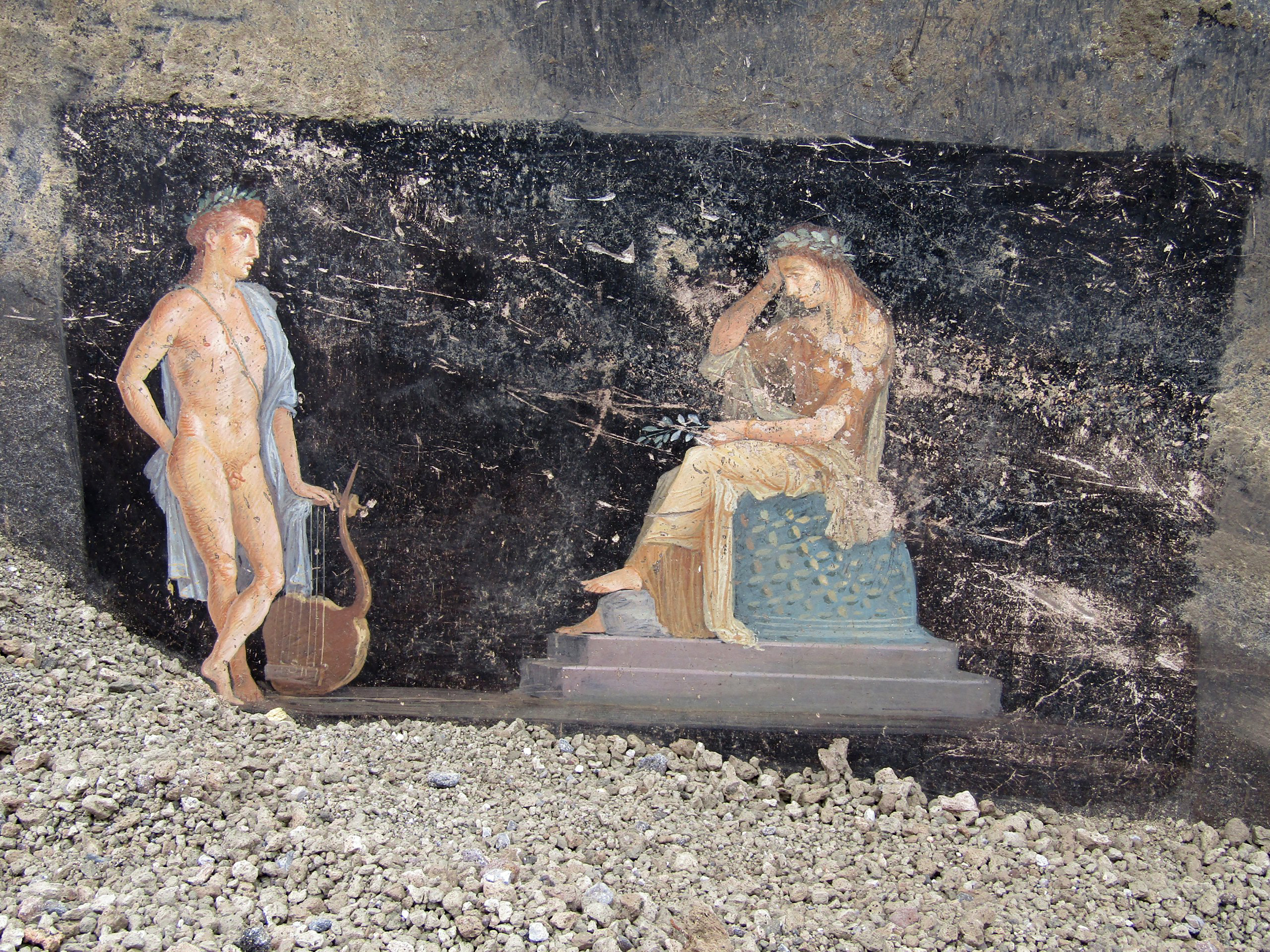 frescoes buried by volcano uncovered in ancient dining room in pompeii