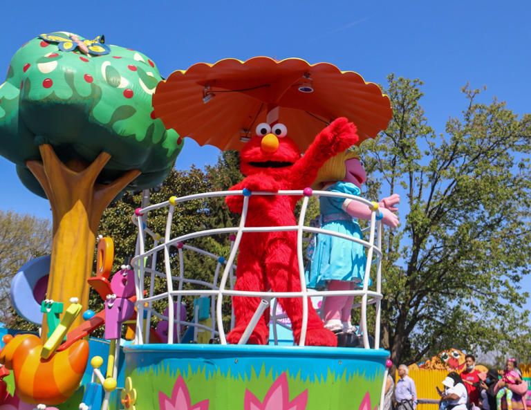 Elmo's Springtacular Returns At Sesame Place