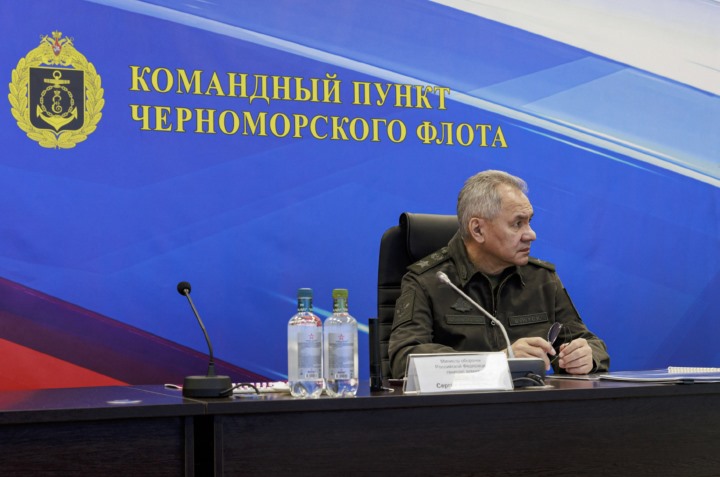 frança diz que ministro da defesa russo recusa que lhe corrijam mentiras