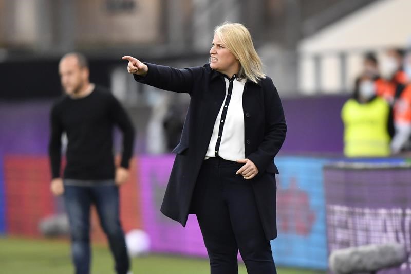 emma hayes says it's elementary, she'll 'go to the teacher' next time to avoid touchline incidents
