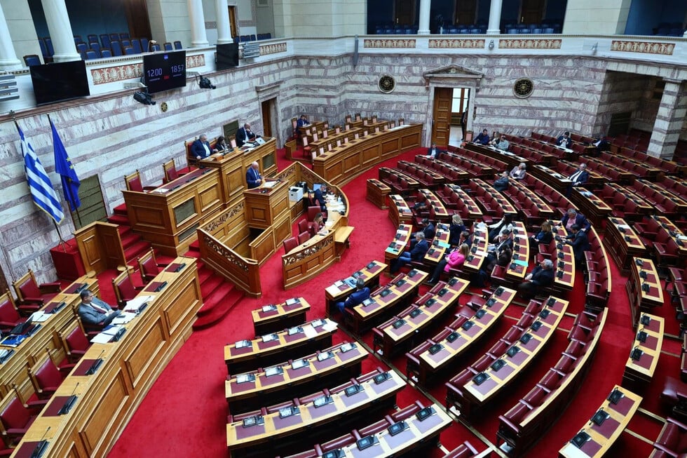 βουλή: ψηφίστηκε το νομοσχέδιο για τη δημόσια υγεία και το εσυ