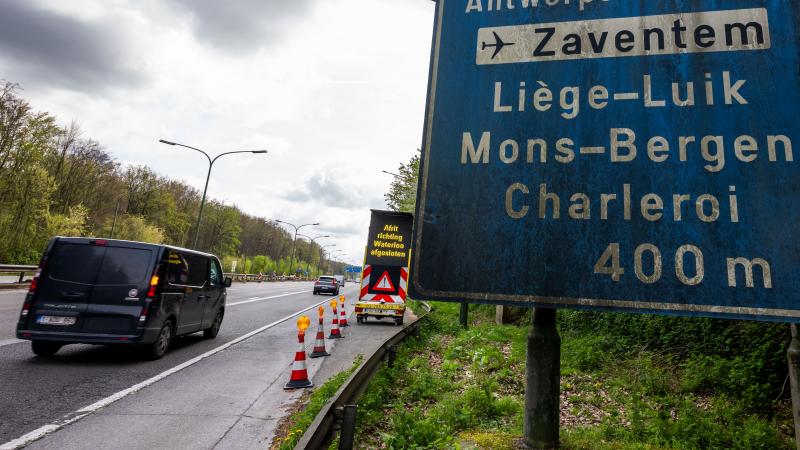 carrefour léonard : les communes bruxelloises insistent sur le report du chantier