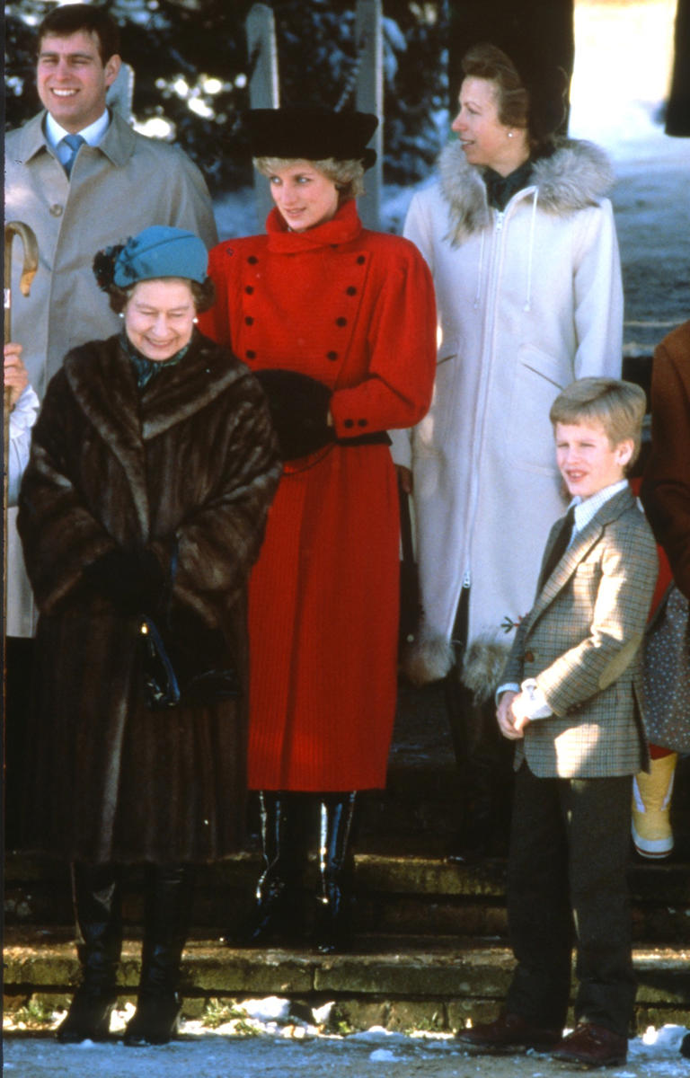 Princess Diana Told Queen Elizabeth Through Tears That Her Then-Husband ...