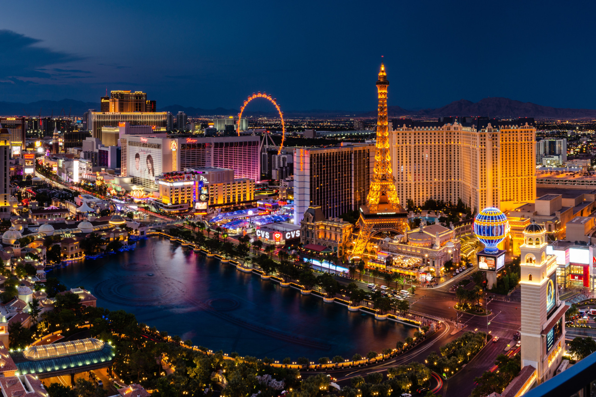 <p>This list would be incomplete if it did not include the entertainment capital of the world! Las Vegas is famous for its luxurious casino-hotels and nightlife, and the city’s location in the Nevada desert makes its weather quite warm for the summertime.</p><p>You may also like:<a href="https://www.starsinsider.com/n/414927?utm_source=msn.com&utm_medium=display&utm_campaign=referral_description&utm_content=700885en-us"> Flights of fancy: the most colorful and exotic birds on the planet</a></p>