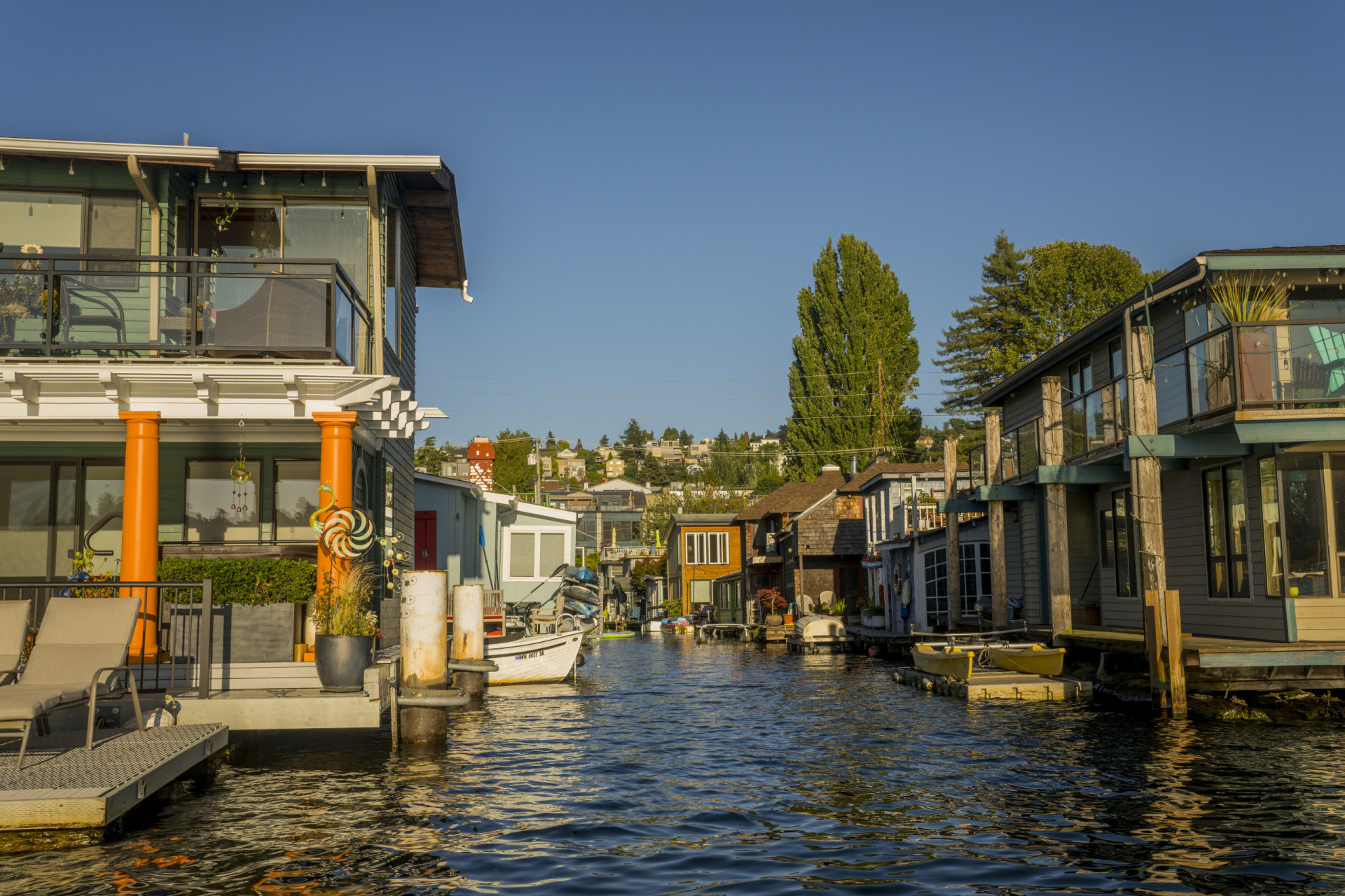 The pros and cons of living on a houseboat