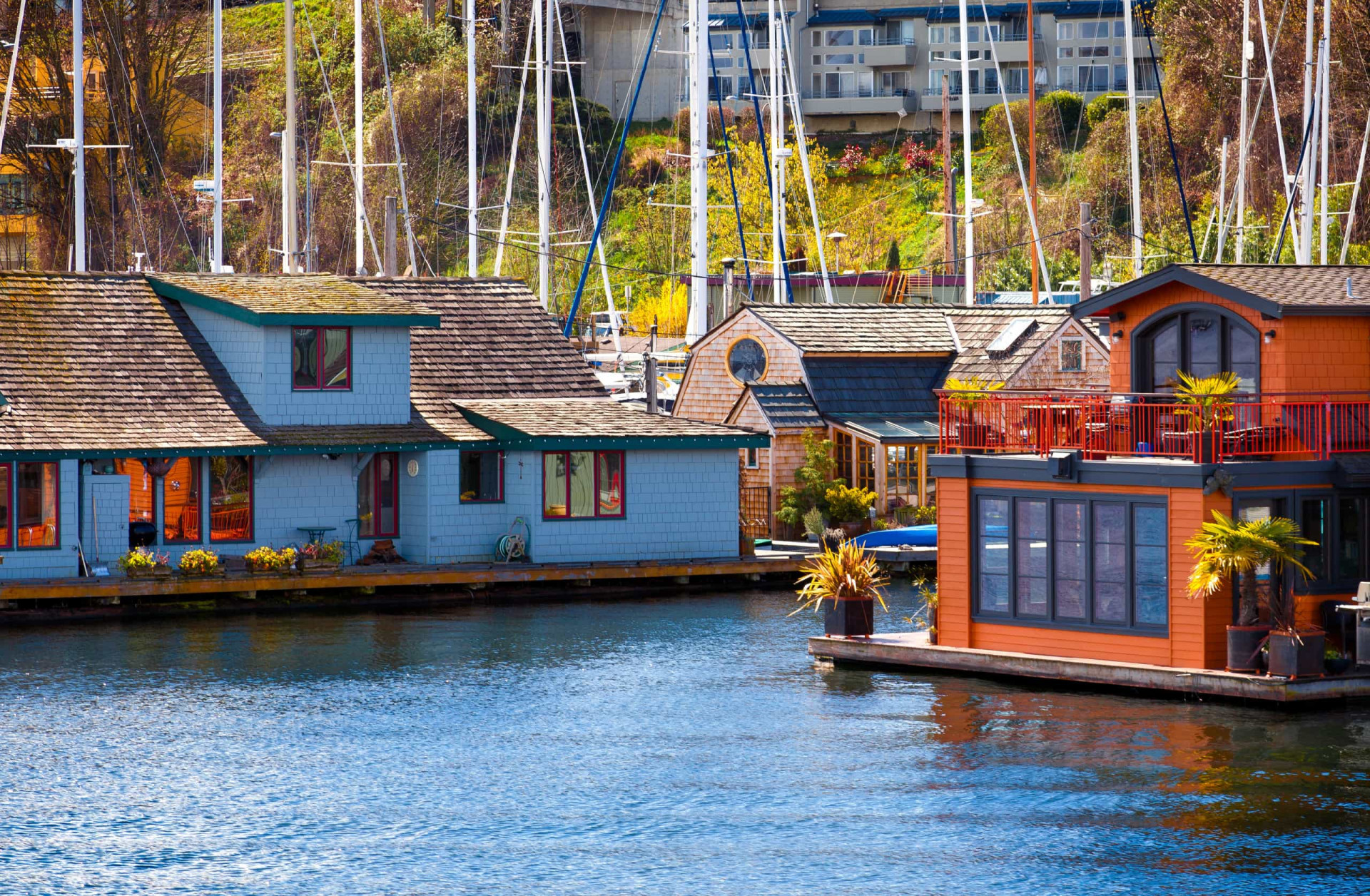 The pros and cons of living on a houseboat