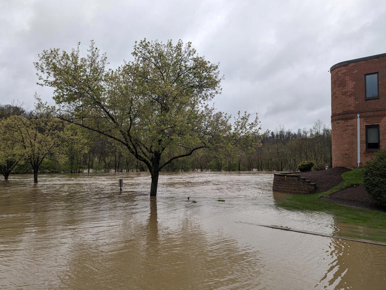 Record rain around Pittsburgh causes heavy flooding, damage