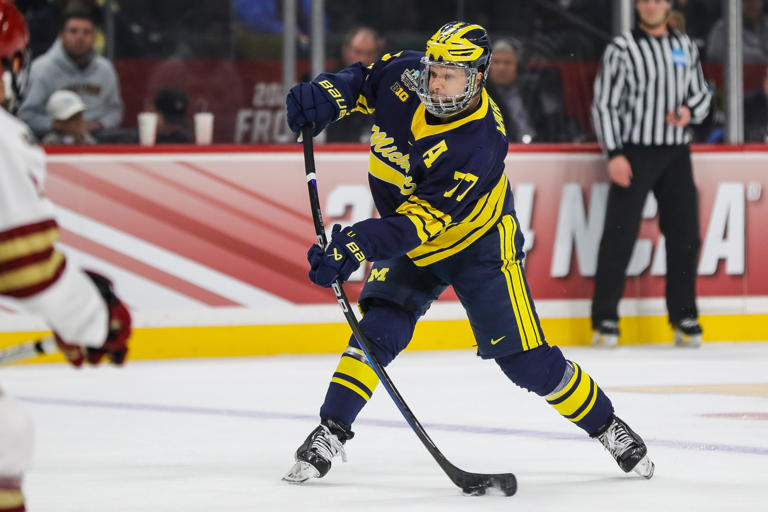 Michigan hockey at familiar Frozen Four crossroads after another