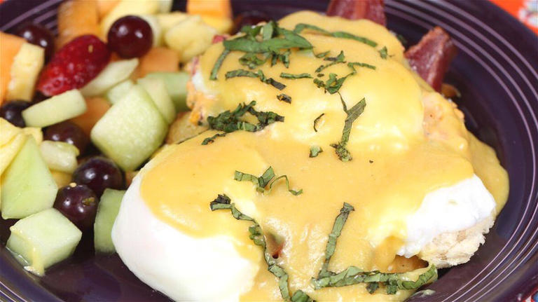 Chain Restaurant Eggs Benedict Ranked Worst To Best, According To Customers