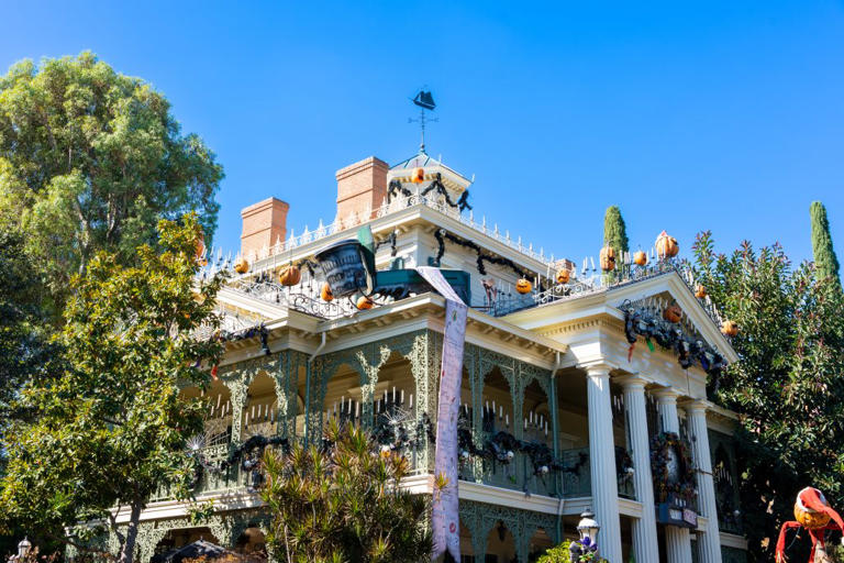 Haunted Mansion Holiday exterior