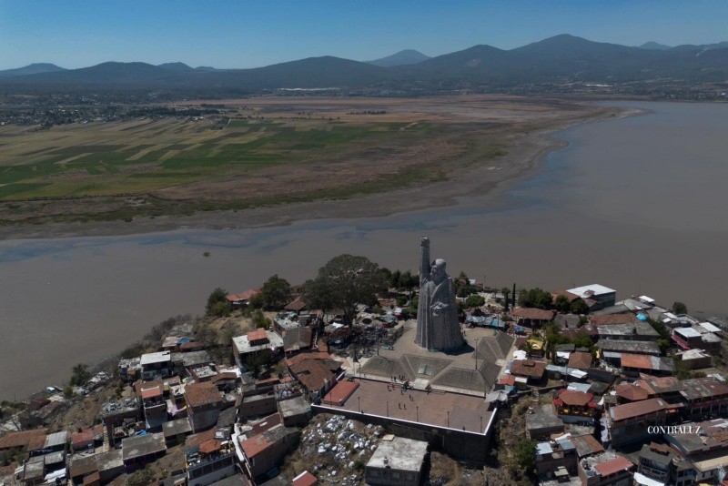 video: ya se puede llegar a la isla de janitzio caminando, el lago de pátzcuaro se seca