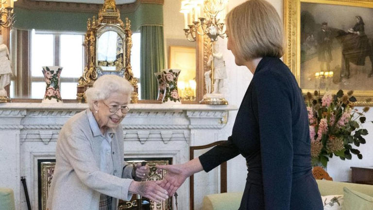 Queen Elizabeth and Liz Truss during an audience at Balmoral on Tuesday 6 September 2022