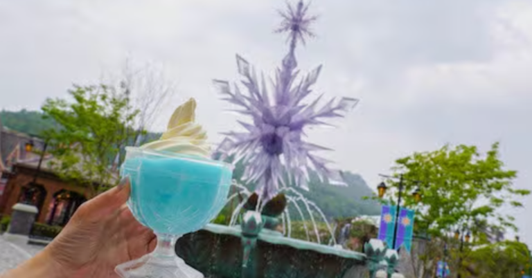 A complete guide to the food and drinks coming to World of Frozen opening in November 2023 at Hong Kong Disneyland. We’re getting closer and closer to the opening of World of Frozen at Hong Kong Disneyland! The world’s first fully Frozen-inspired land will be opening at Hong Kong Disneyland on November 20, 2023, and will include […]