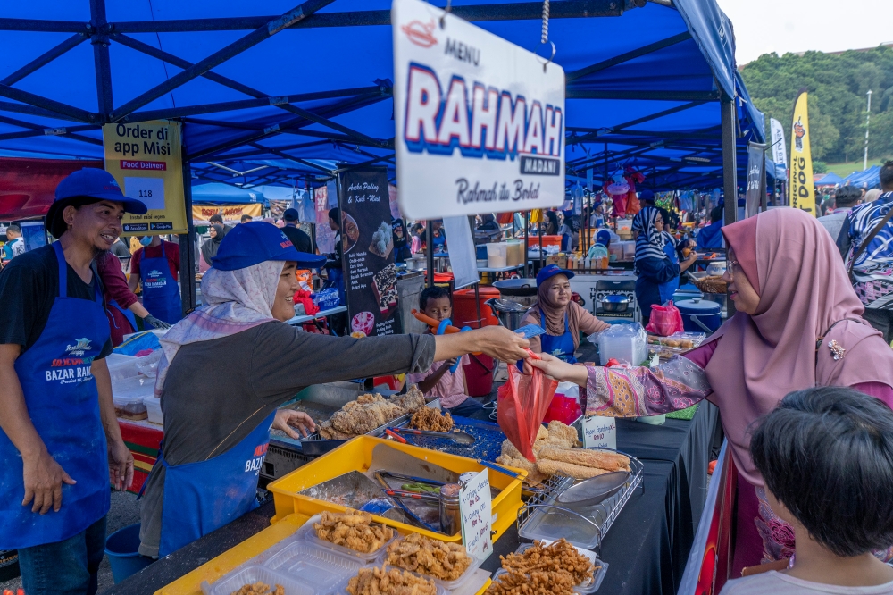 despite public appetite for menu rahmah, food operators say unsustainable without putrajaya aid