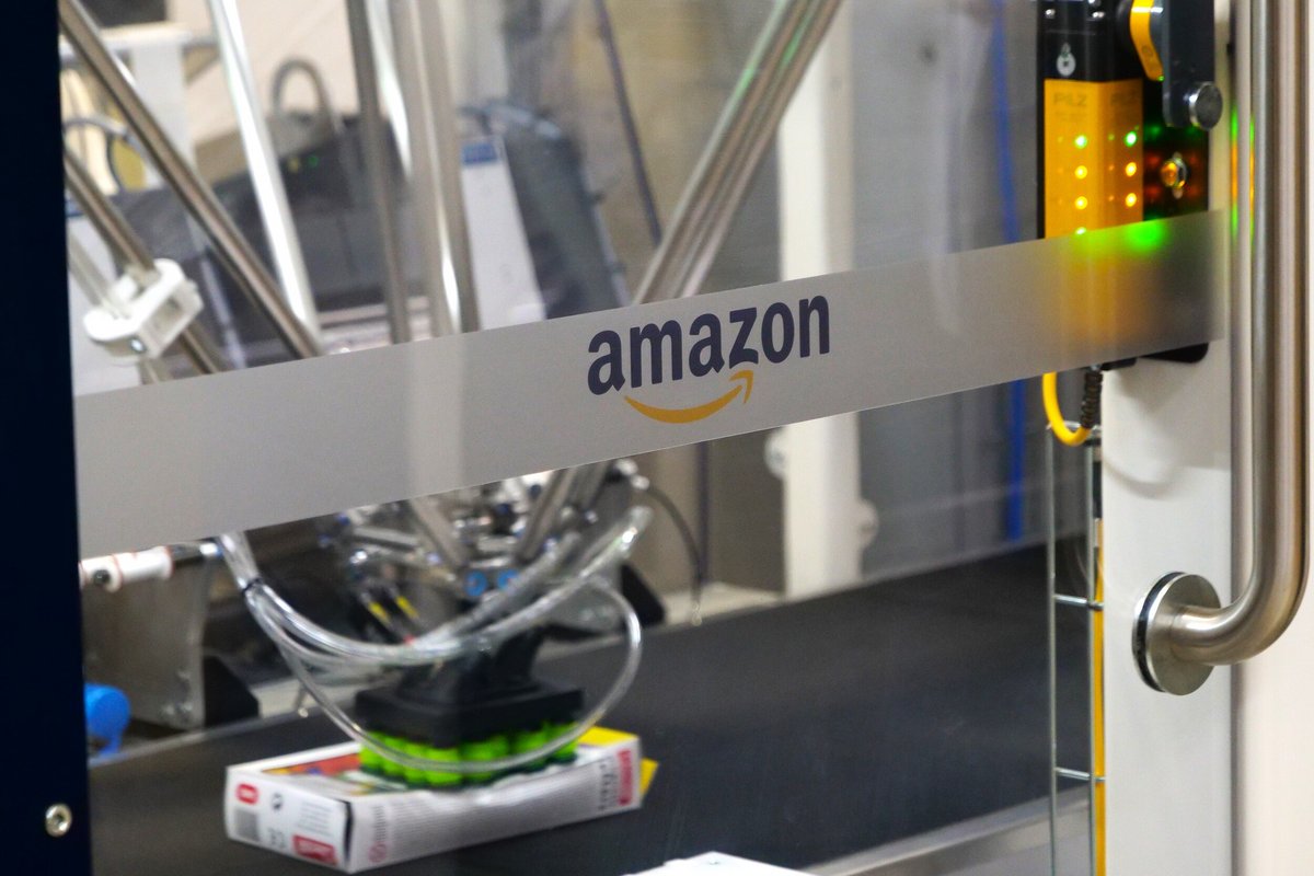 amazon, cartons plus petits et moins de déchets : le nouveau robot d'étiquetage d'amazon fait des miracles avec les colis