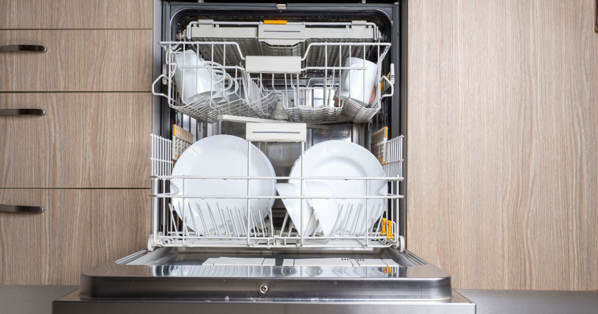 mange ved det ikke: denne type køkkenredskaber bør du aldrig putte i opvaskemaskinen