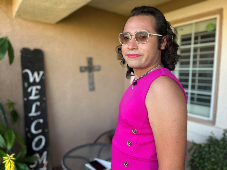 dans une ville latino de californie, une politicienne transgenre déchaîne les passions