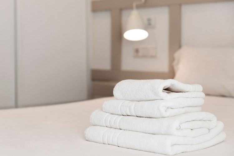 sprei putih di rumah bisa sebersih punya hotel bintang 5, gunakan bahan alami ini saat mencucinya