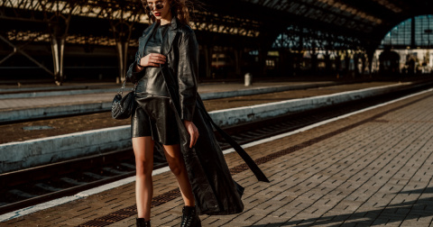 nadměrné kabelky se vrací do módy: nejstylovější trend roku 2024, který se hodí ke všemu