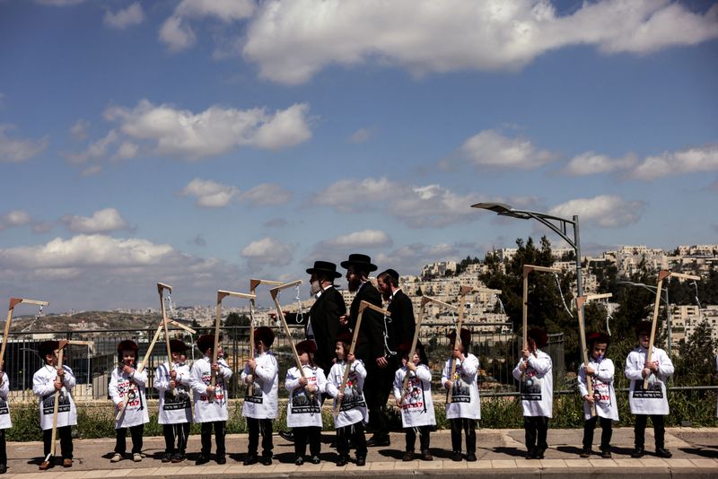can israel's ultra-orthodox military volunteers help defuse the battle over conscription?