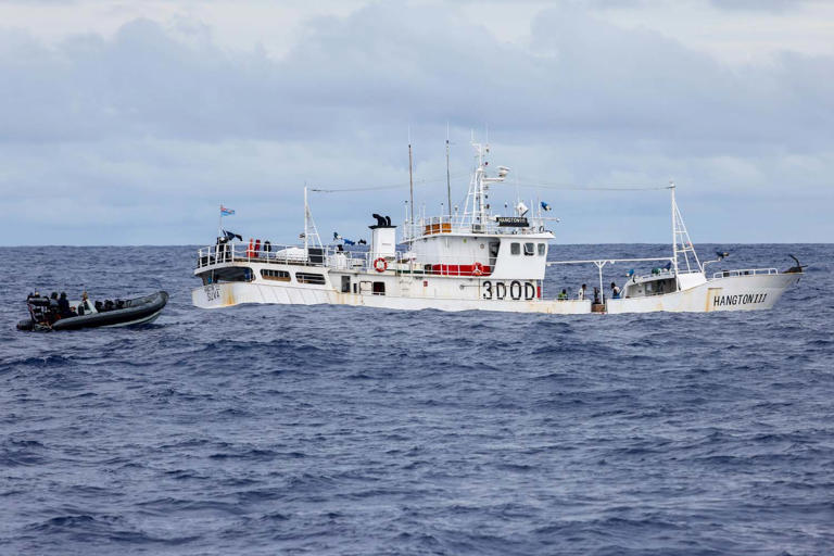 Royal Navy: HMS Tamar joins Fiji authorities in New Zealand waters to ...