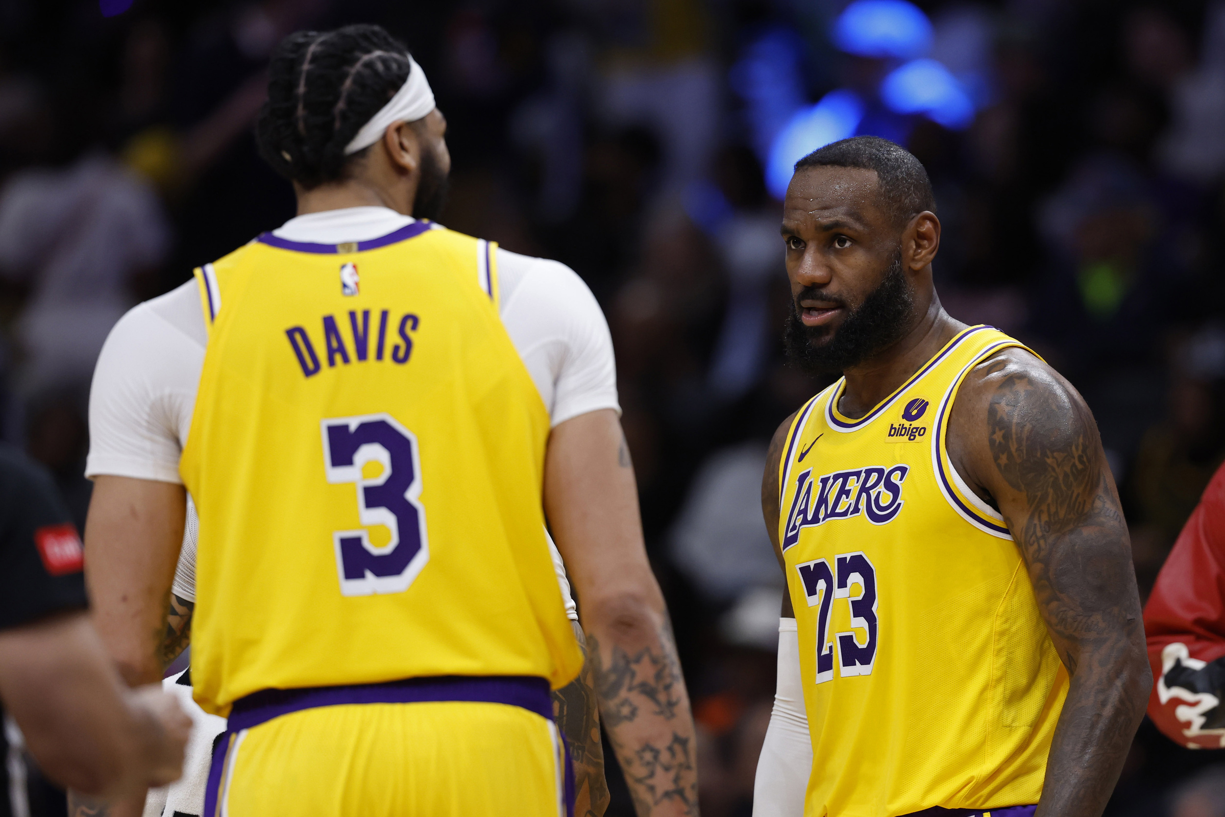 lakers urged to take 'drastic' action to rebuild their roster