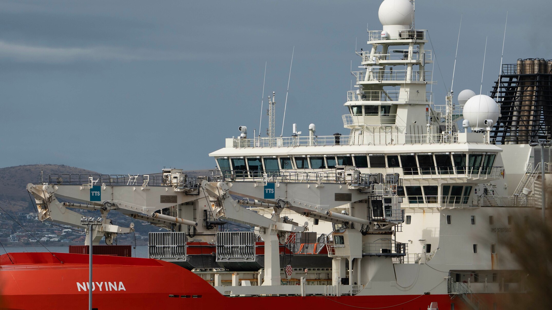 australian antarctic icebreaker rsv nuyina hit by technical issues and industrial action