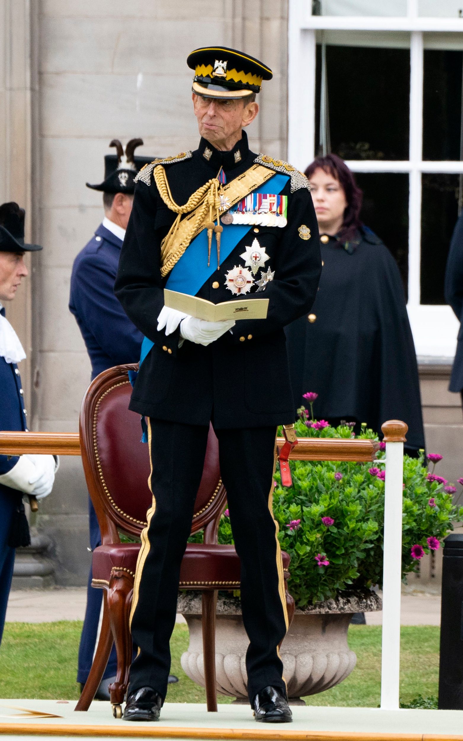 duke of kent hands prince edward over colonelcy of scots guards