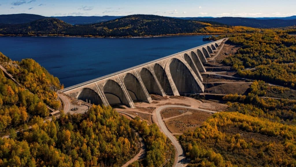 <p>Hydro-Québec provides electricity to New England and the New York Power Authority. One of Quebec’s biggest export is electricity provided by hydroelectricities dams located on the North Shore of Quebec Maritime. Much of the Eastern seaboard is powed by Quebec.</p>