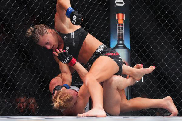 Kayla Harrison chokes out Holly Holm to win debut at UFC 300