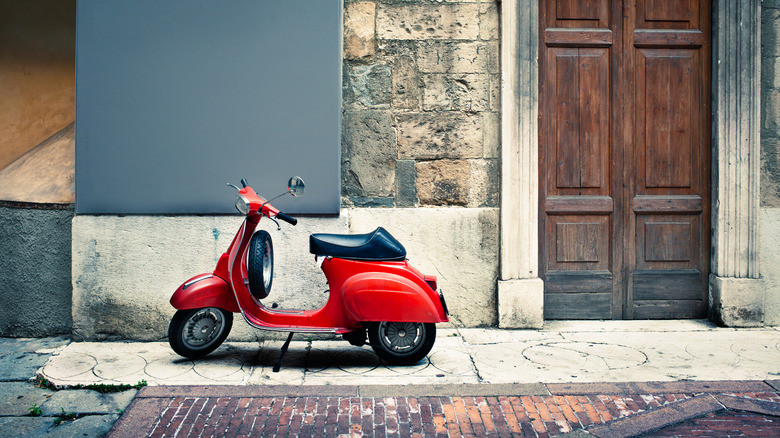 whatever happened to vespa, is it still around?