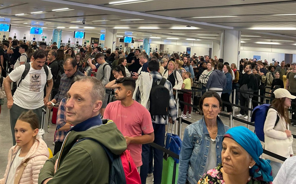 airport passengers vent anger as border force e-gates outage sparks chaos at heathrow, gatwick and stansted