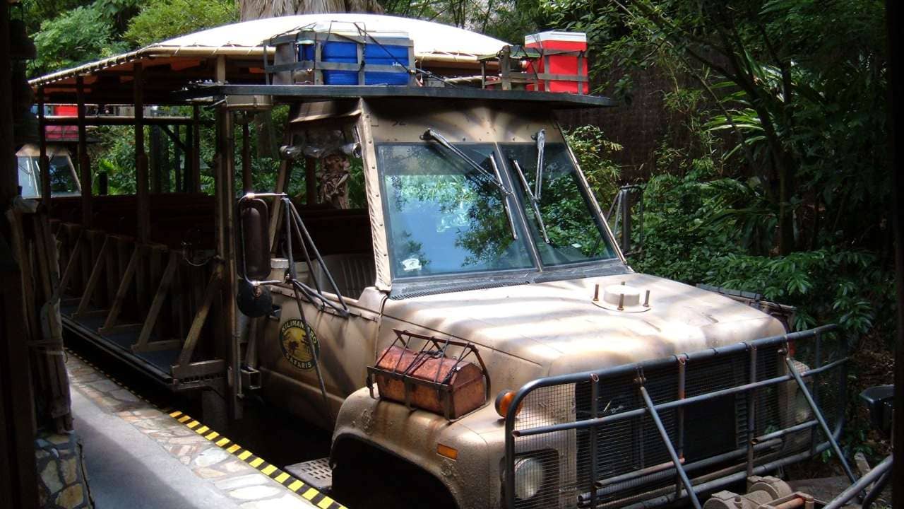 <p>During the Savor the Savanna tour, you’ll board a special Kilimanjaro <a href="https://wealthofgeeks.com/san-diego-zoo-safari-park-tips/">Safari</a> truck and embark on a guided tour of the savanna. Along the way, you’ll stop and meet a keeper who will tell you how they care for the animals that live there.</p><p>You will then be treated to delicious food in a pavilion overlooking the savanna as you enjoy the stunning views and refreshments.</p>