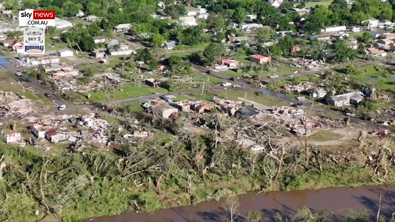 deadly tornado carves path of destruction in oklahoma town