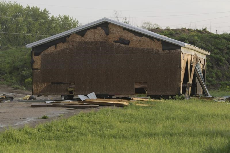 after deadly oklahoma tornado, storms bring twisters to the midwest