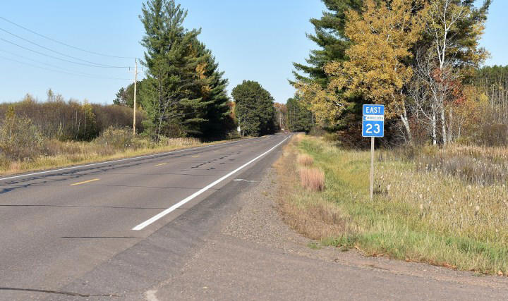 Get Off The Freeway And Onto This Scenic Back Road Between Minneapolis ...