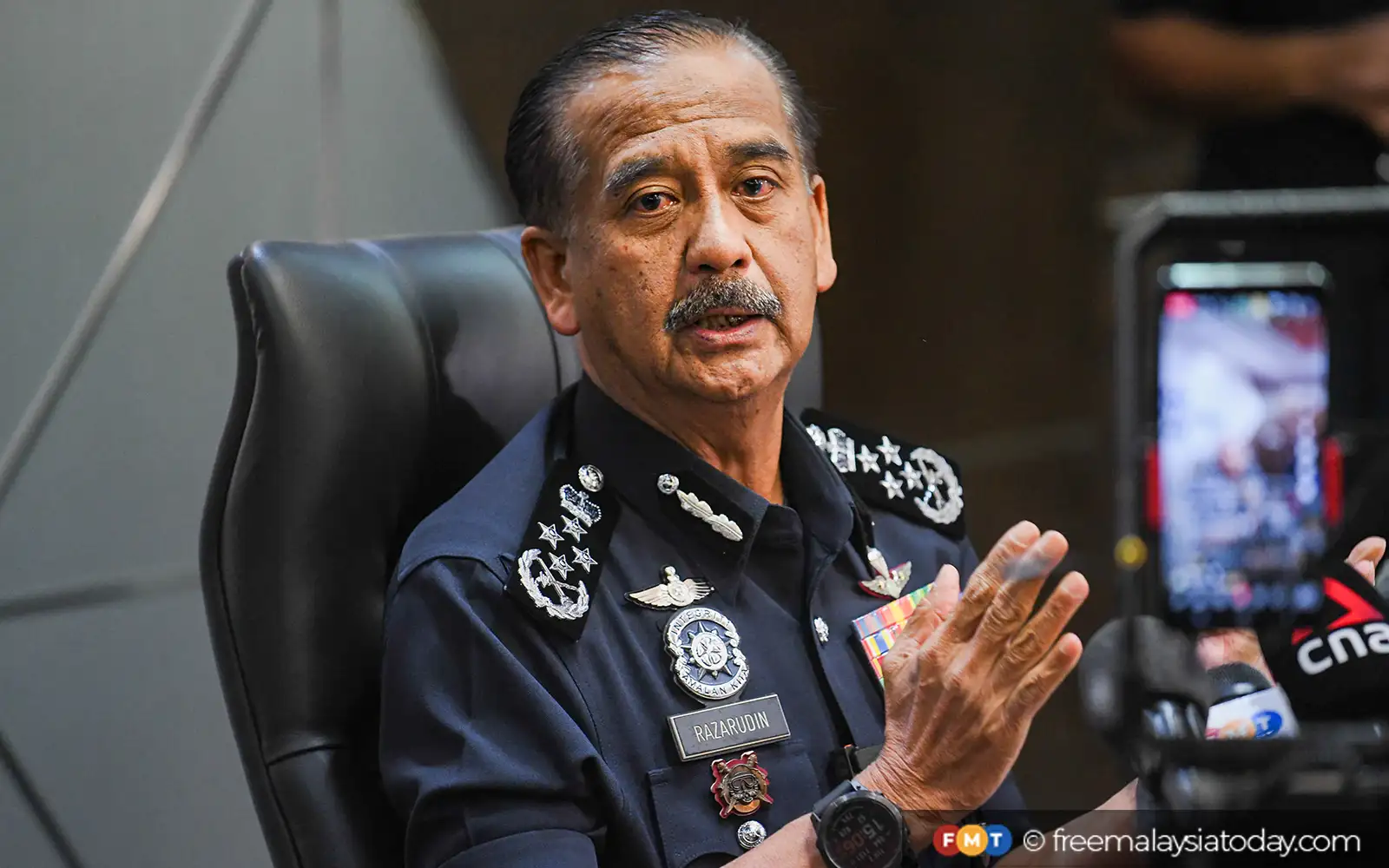 bukit-aman-tracking-down-man-suspected-of-insulting-islam