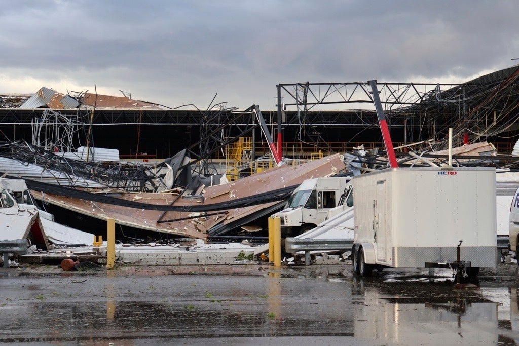 dozens trapped in fedex facility as tornadoes devastate us midwest