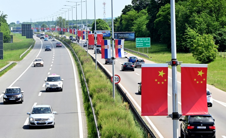 xi jinping en serbie pour raffermir les liens de la chine avec un pays ami