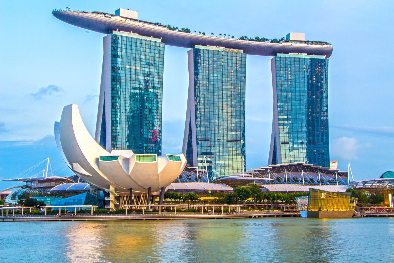 Image Credit: Shutterstock / Vichy Deal <p>Experience Singapore’s multicultural melting pot, with days filled with shopping in vibrant neighborhoods like Chinatown and Little India, and evenings dining on street food at hawker centers or fine dining at Michelin-starred restaurants. Embrace the city-state’s green initiatives with visits to urban parks, rooftop gardens, and nature reserves showcasing Singapore’s biodiversity.</p>