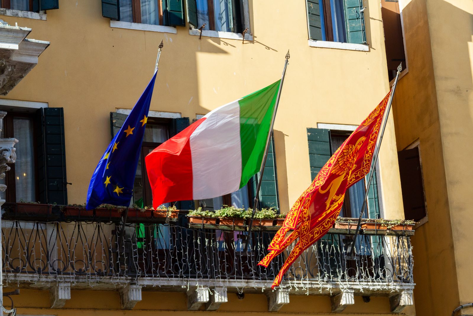 Image Credit: Shutterstock / Adam Jan Figel <p><span>Among its critics is former mayor of Venice, Massimo Cacciari, who called the entrance fee “absurd” and encouraged visitors not to pay it on the basis that tourists already “pay for everything” in a public statement.</span></p>