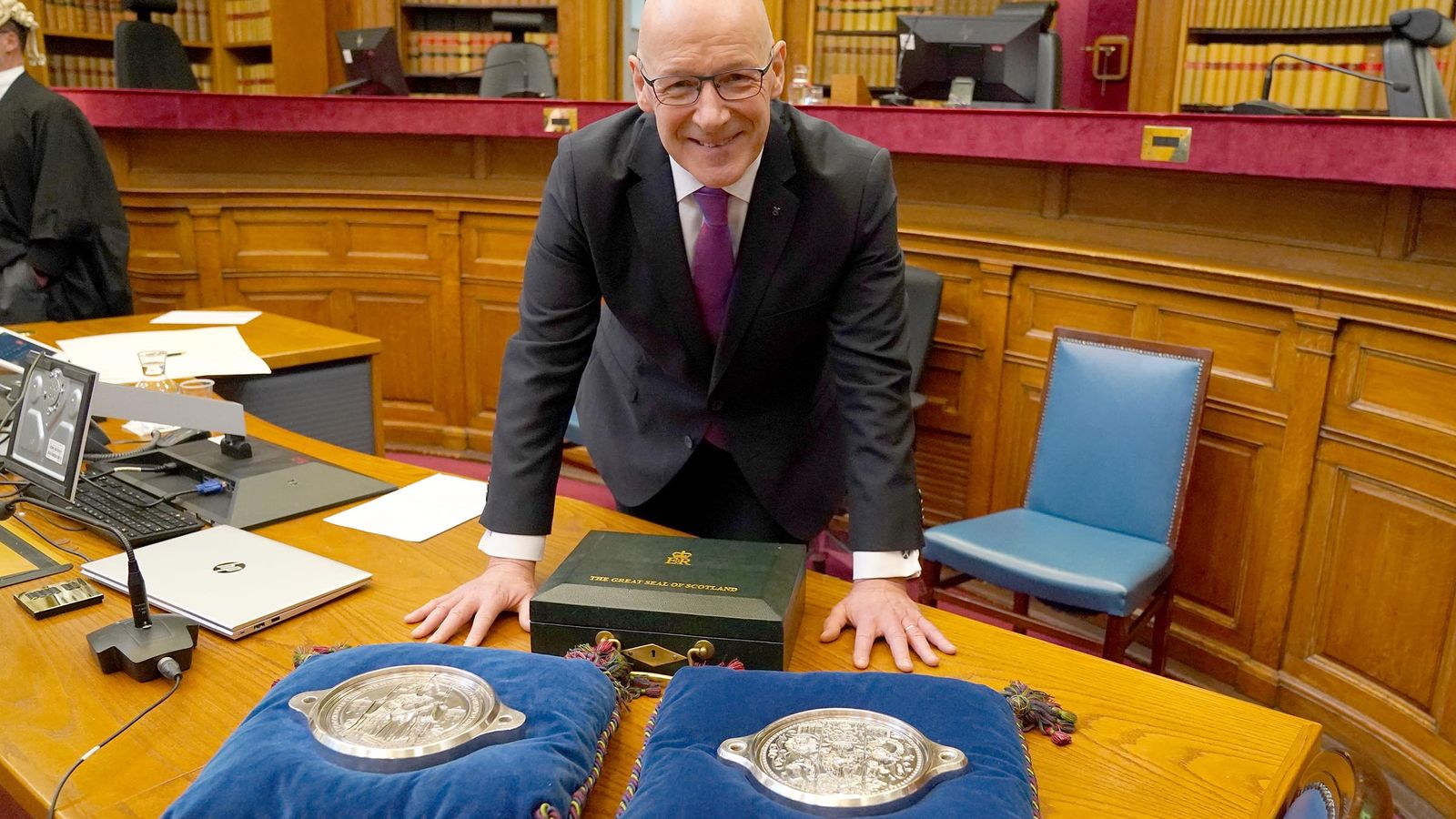 scotland's new first minister sworn in