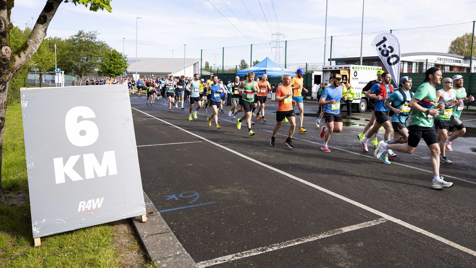 marathon apologises to runners as course was 'too long'