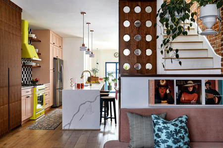 This Washington, DC, Town House Dials It Back to the ’90s<br><br>