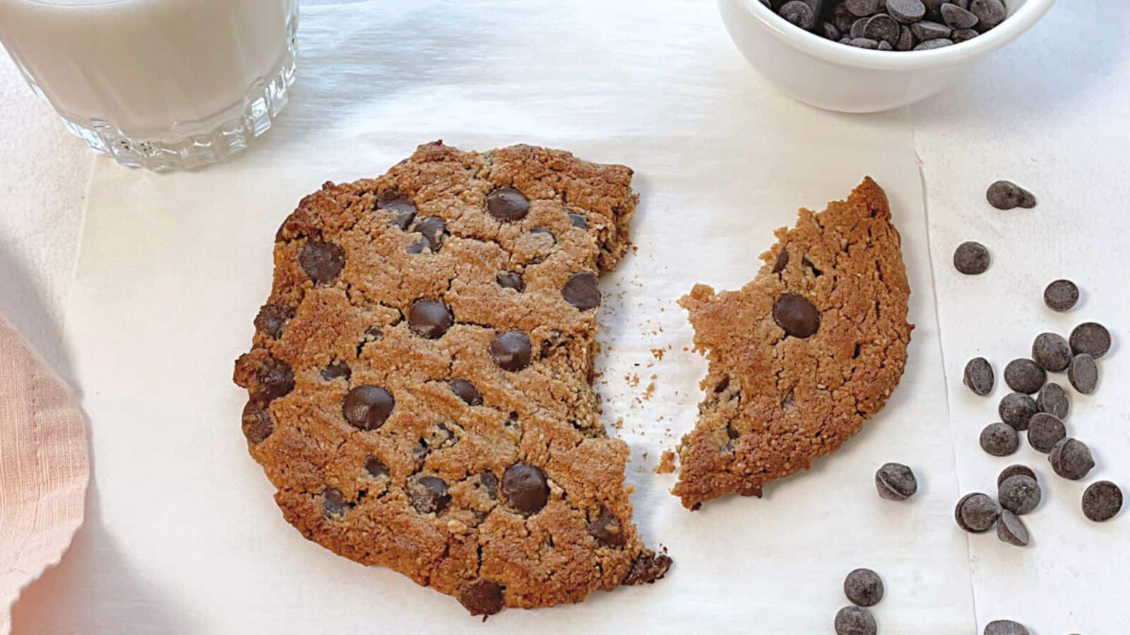 <p>Treat yourself to a healthier twist on a classic favorite with this single-serve chocolate chip cookie recipe. Providing an effortless chocolate fix, it’s made with wholesome ingredients and bakes in minutes for a warm and satisfying treat. Perfect for satisfying cravings without overindulging, it’s a guilt-free dessert option.<br><strong>Get the Recipe: </strong><a href="https://littlebitrecipes.com/single-serve-cookie-vegan/?utm_source=msn&utm_medium=page&utm_campaign=msn">Healthier Single-Serve Chocolate Chip Cookie</a></p>