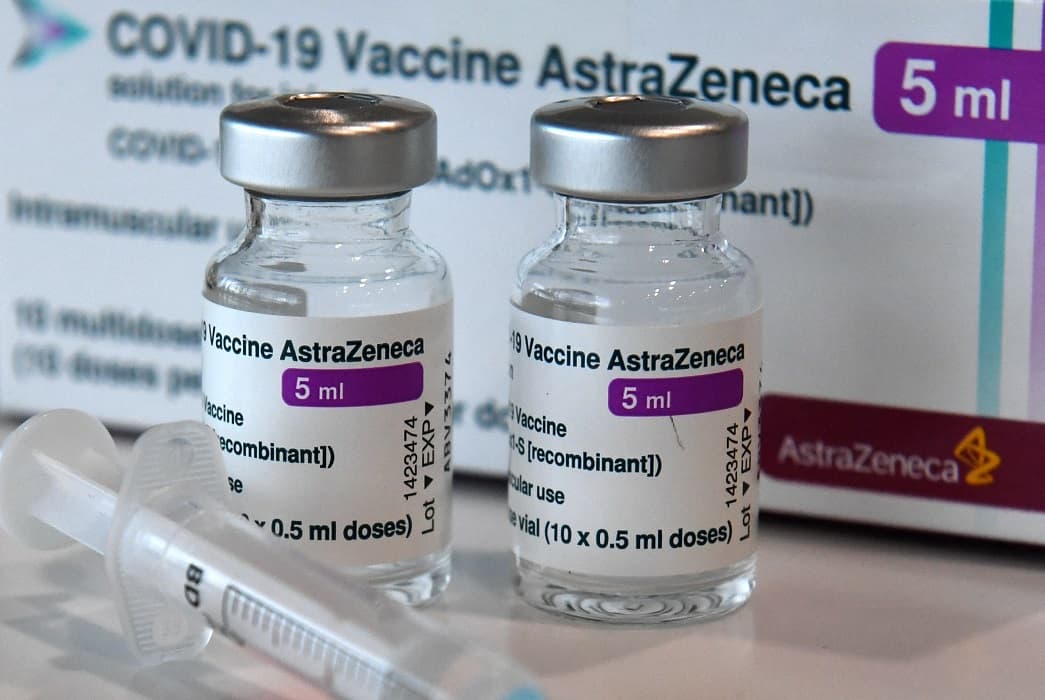 astrazeneca retire de la vente son vaccin contre le covid-19