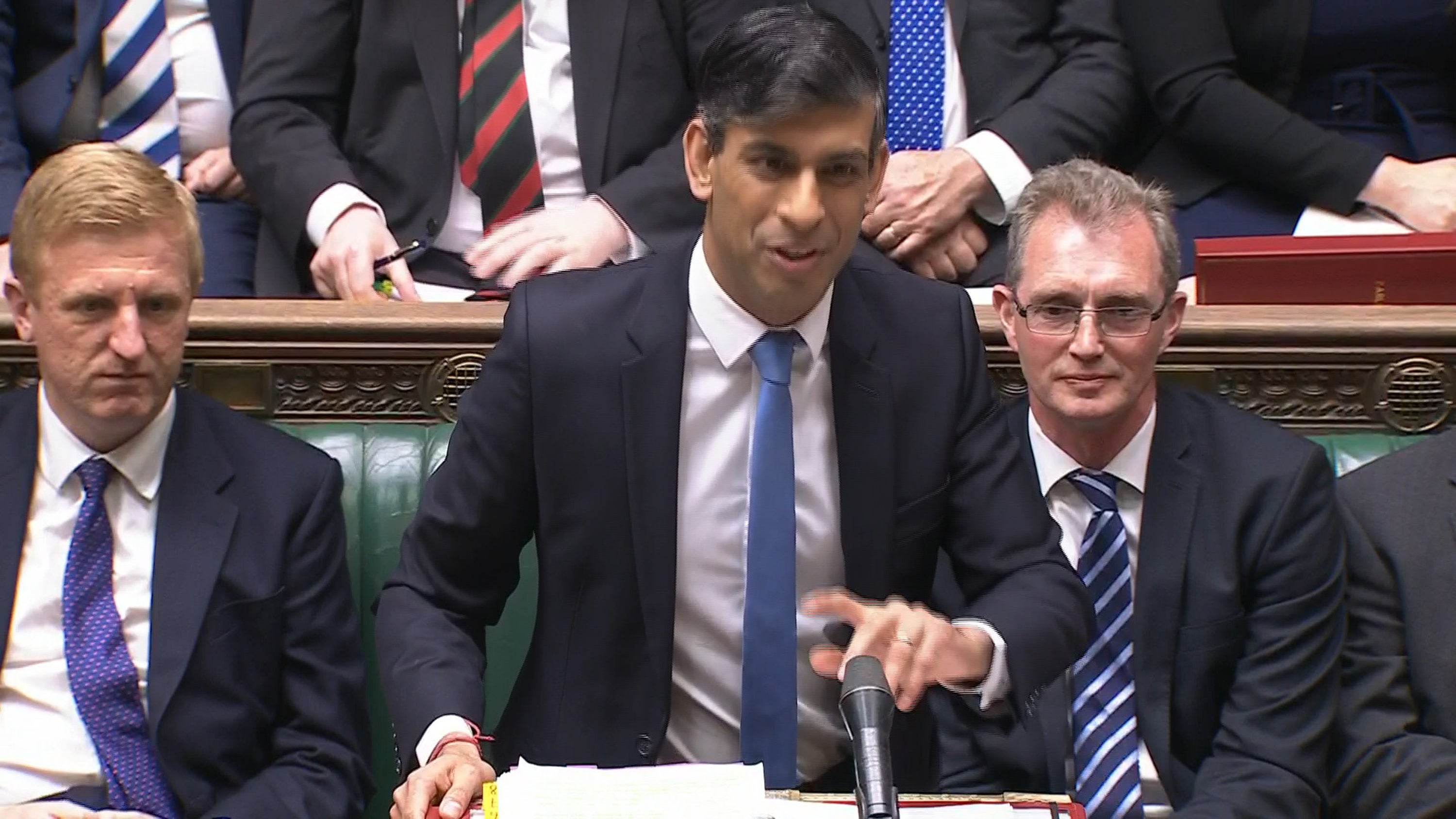 pmqs sketch: rishi sunak capsized by defecting dover mp natalie elphicke as labour celebrates election wins