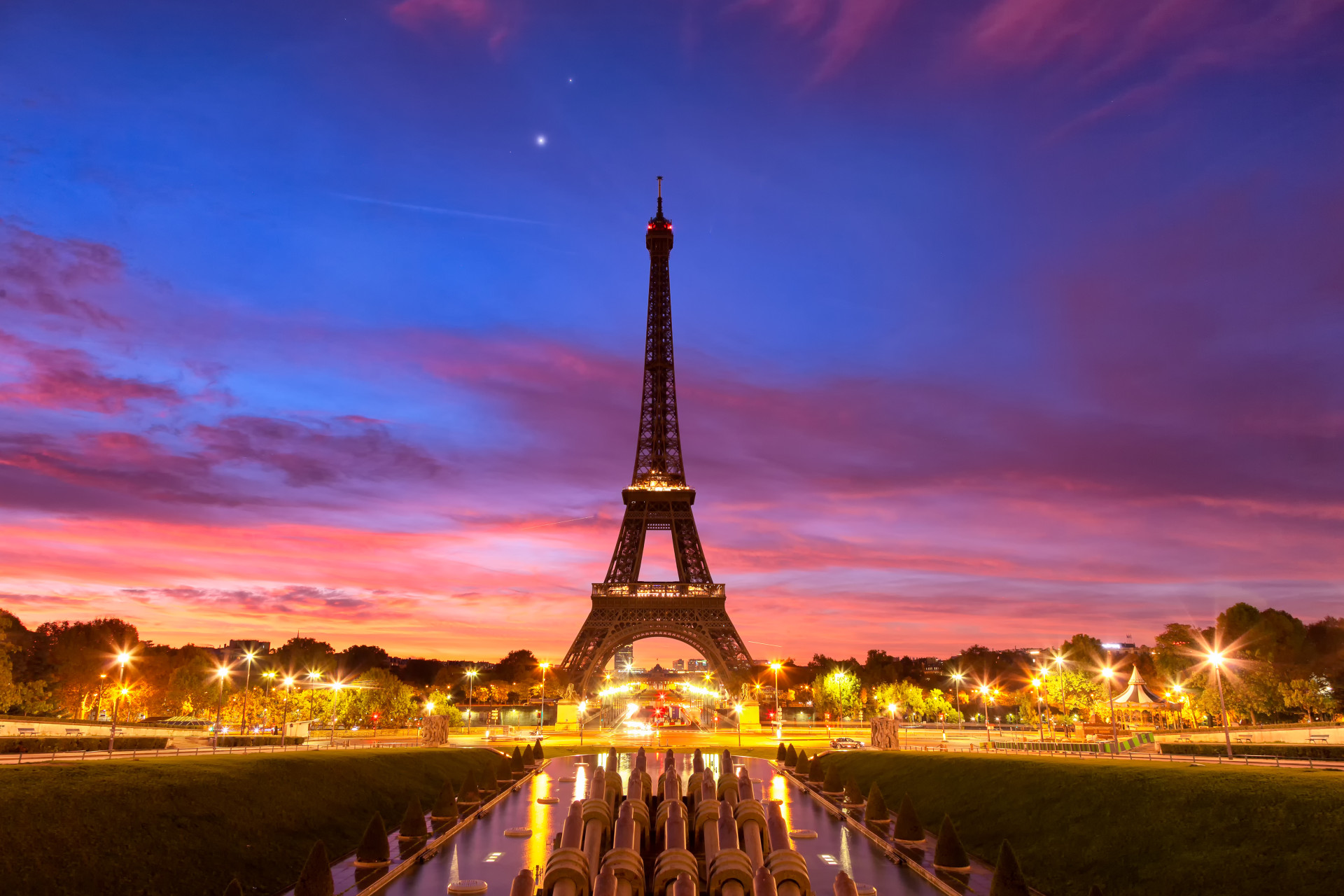 Terminée en 1889 pour l'Exposition Internationale, ce chef d'œuvre architectural situé à Paris est l'un des monuments les plus célèbres au monde.<p><a href="https://www.msn.com/fr-fr/community/channel/vid-7xx8mnucu55yw63we9va2gwr7uihbxwc68fxqp25x6tg4ftibpra?cvid=94631541bc0f4f89bfd59158d696ad7e">Suivez-nous et accédez tous les jours à du contenu exclusif</a></p>